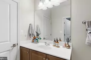 23255 Milltown Knoll Square, Ashburn, VA 20148 - Photo 10