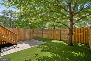 401 Leeds Ridge Ct, Purcellville, VA 20132 - Photo 2