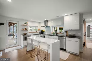 35500 Troon Ct, Round Hill, VA 20141 - Photo 4