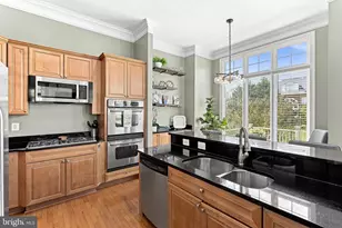 18357 Eagle Point Square, Leesburg, VA 20176 - Photo 16