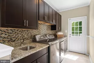 42673 Silverthorne Ct, Broadlands, VA 20148 - Photo 24