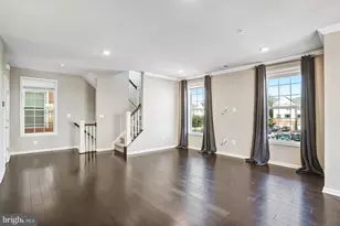 23230 Milltown Knoll Square, Ashburn, VA 20148 - Photo 4