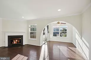211 Golden Larch Terrace NE, Leesburg, VA 20176 - Photo 4
