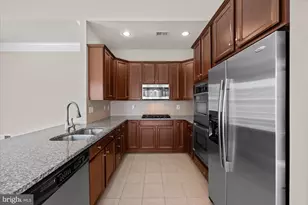 20611 Golden Ridge Dr, Ashburn, VA 20147 - Photo 16