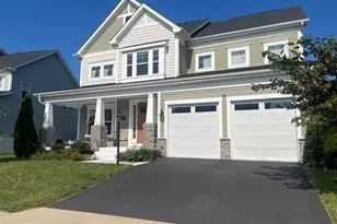 23631 Glenmallie Ct, Aldie, VA 20105 - Photo 2