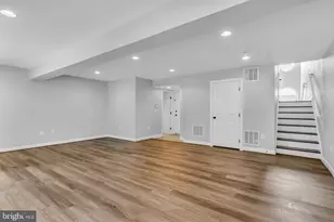 25241 Beach Pl, Chantilly, VA 20152 - Photo 34