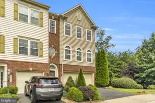 25241 Beach Pl, Chantilly, VA 20152 - Photo 1