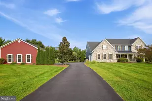 14254 Bookcliff Ct, Hillsboro, VA 20132 - Photo 2