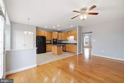 899 Stonefield Square NE, Leesburg, VA 20176 - Photo 10
