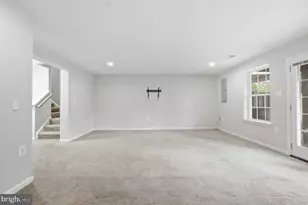 899 Stonefield Square NE, Leesburg, VA 20176 - Photo 32