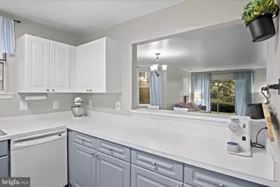 20582 Snowshoe Square #101, Ashburn, VA 20147 - Photo 6