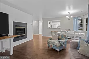20582 Snowshoe Square, Ashburn, VA 20147 - Photo 2