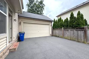 23318 April Mist Pl, Brambleton, VA 20148 - Photo 14