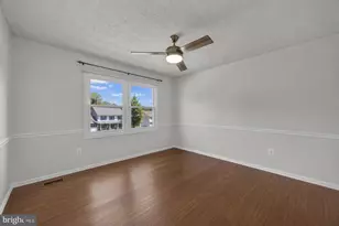 203 Markwood Dr, Sterling, VA 20165 - Photo 28