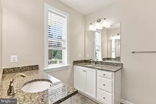20704 Wood Quay Dr, Sterling, VA 20166 - Photo 16