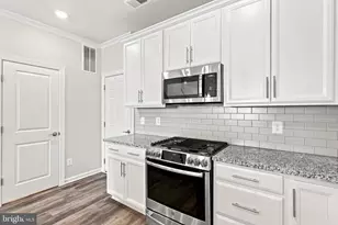 20704 Wood Quay Dr, Sterling, VA 20166 - Photo 10