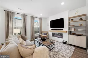 43428 Stonewood Crossing Ter, Ashburn, VA 20148 - Photo 4