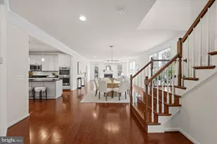 22799 Trailing Rose Ct, Brambleton, VA 20148 - Photo 2