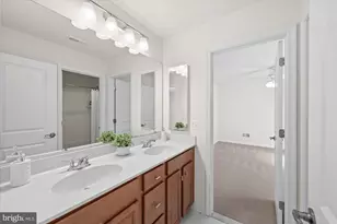 22799 Trailing Rose Ct, Brambleton, VA 20148 - Photo 24