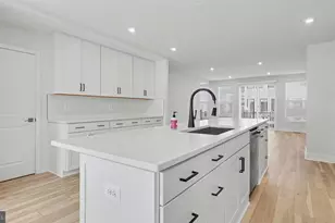43595 Farringdon Sq, Broadlands, VA 20148 - Photo 28