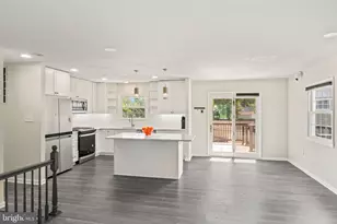 101 Williamsburg Rd, Sterling, VA 20164 - Photo 4