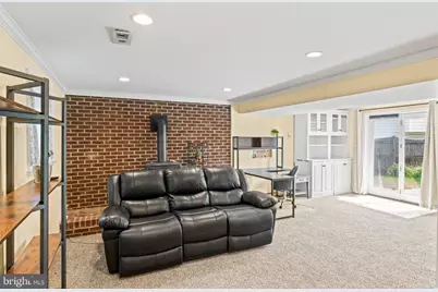 101 Williamsburg Road, Sterling, VA 20164 - Photo 32