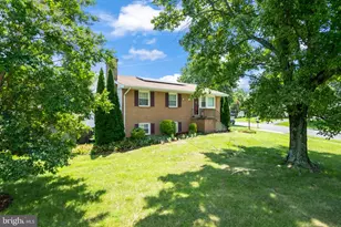 101 Williamsburg Rd, Sterling, VA 20164 - Photo 1