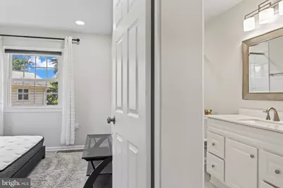 101 Williamsburg Road, Sterling, VA 20164 - Photo 16