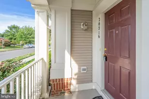 20216 Nightwatch St, Ashburn, VA 20147 - Photo 2
