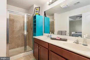 25151 Sweet Myrtle Square, Aldie, VA 20105 - Photo 32