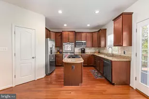 25151 Sweet Myrtle Square, Aldie, VA 20105 - Photo 20