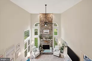 25817 Planting Field Dr, Chantilly, VA 20152 - Photo 18