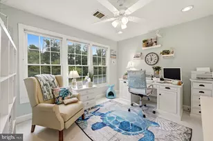 25817 Planting Field Dr, Chantilly, VA 20152 - Photo 22
