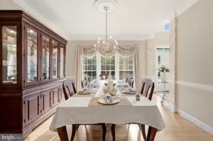 25817 Planting Field Dr, Chantilly, VA 20152 - Photo 10