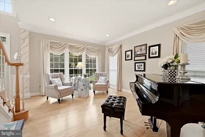 25817 Planting Field Drive, Chantilly, VA 20152 - Photo 4