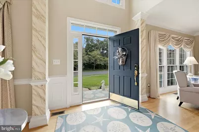 25817 Planting Field Drive, Chantilly, VA 20152 - Photo 2