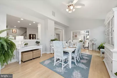 25817 Planting Field Drive, Chantilly, VA 20152 - Photo 16