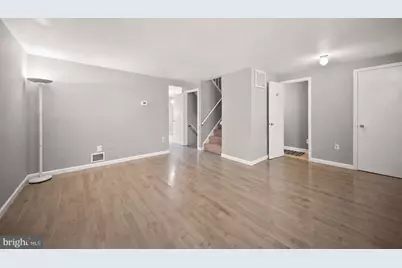 10 Redlin, Sterling, VA 20165 - Photo 4
