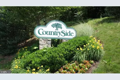 10 Redlin, Sterling, VA 20165 - Photo 32