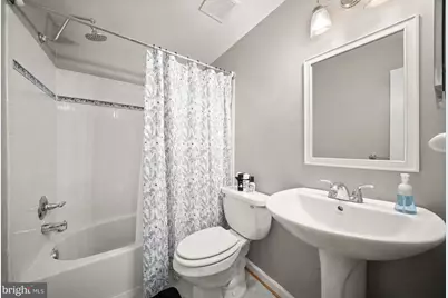 10 Redlin, Sterling, VA 20165 - Photo 20