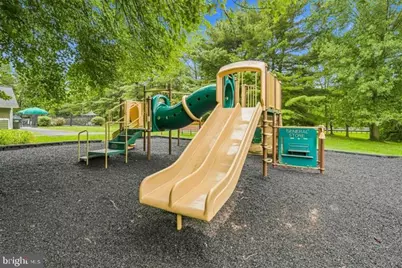 10 Redlin, Sterling, VA 20165 - Photo 36