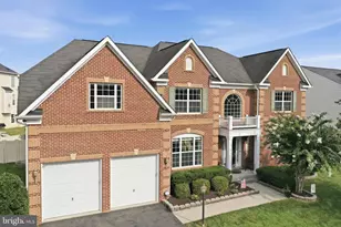 41663 Blue Grama Cir, Aldie, VA 20105 - Photo 2