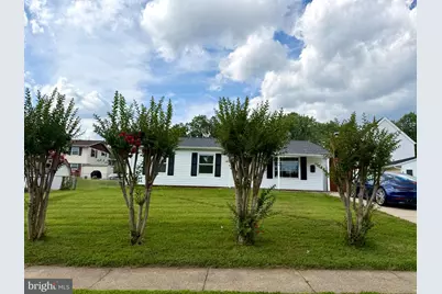 606 W Beech Road W, Sterling, VA 20164 - Photo 2