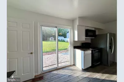 606 W Beech Road W, Sterling, VA 20164 - Photo 16