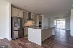 42976 Truman Ter, Ashburn, VA 20148 - Photo 2