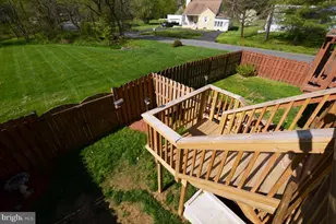 234 Frazer Dr, Purcellville, VA 20132 - Photo 2