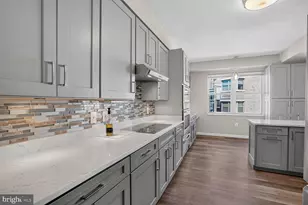 19360 Magnolia Grove Square, Leesburg, VA 20176 - Photo 2