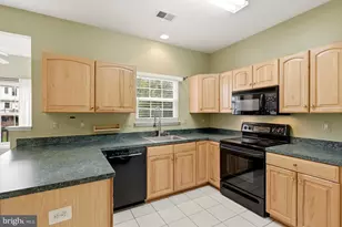 251 Golden Larch Terrace NE, Leesburg, VA 20176 - Photo 4