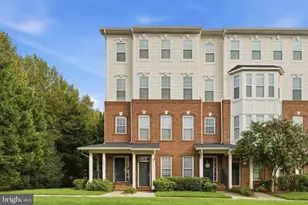 19201 Winmeade Dr, Leesburg, VA 20176 - Photo 1