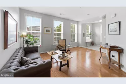 19201 Winmeade Drive, Leesburg, VA 20176 - Photo 10